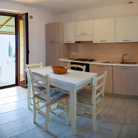 Holiday home Sunny, Sea View Terrace 2bdr Near A Mare By Kaizen